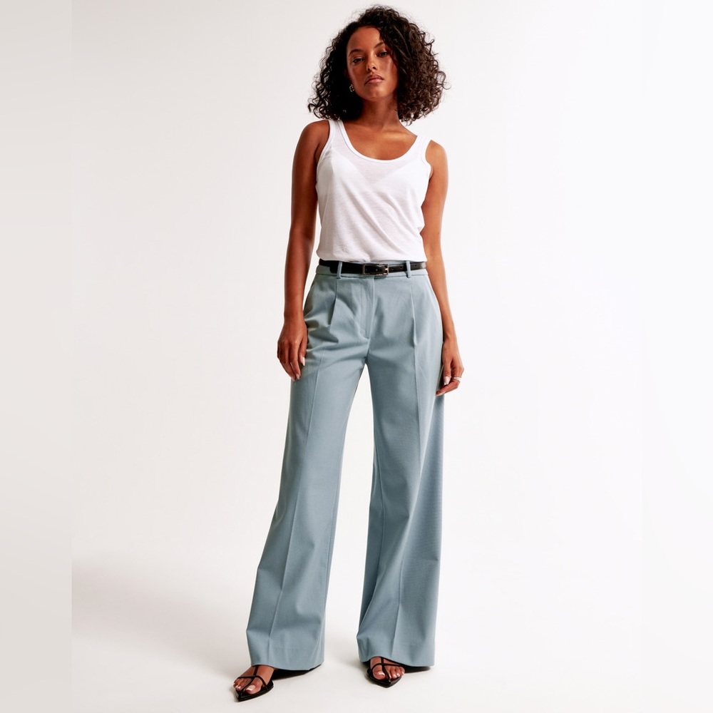 NWT Abercrombie & Fitch Ultra High Wide Leg Trouser Size 34/18